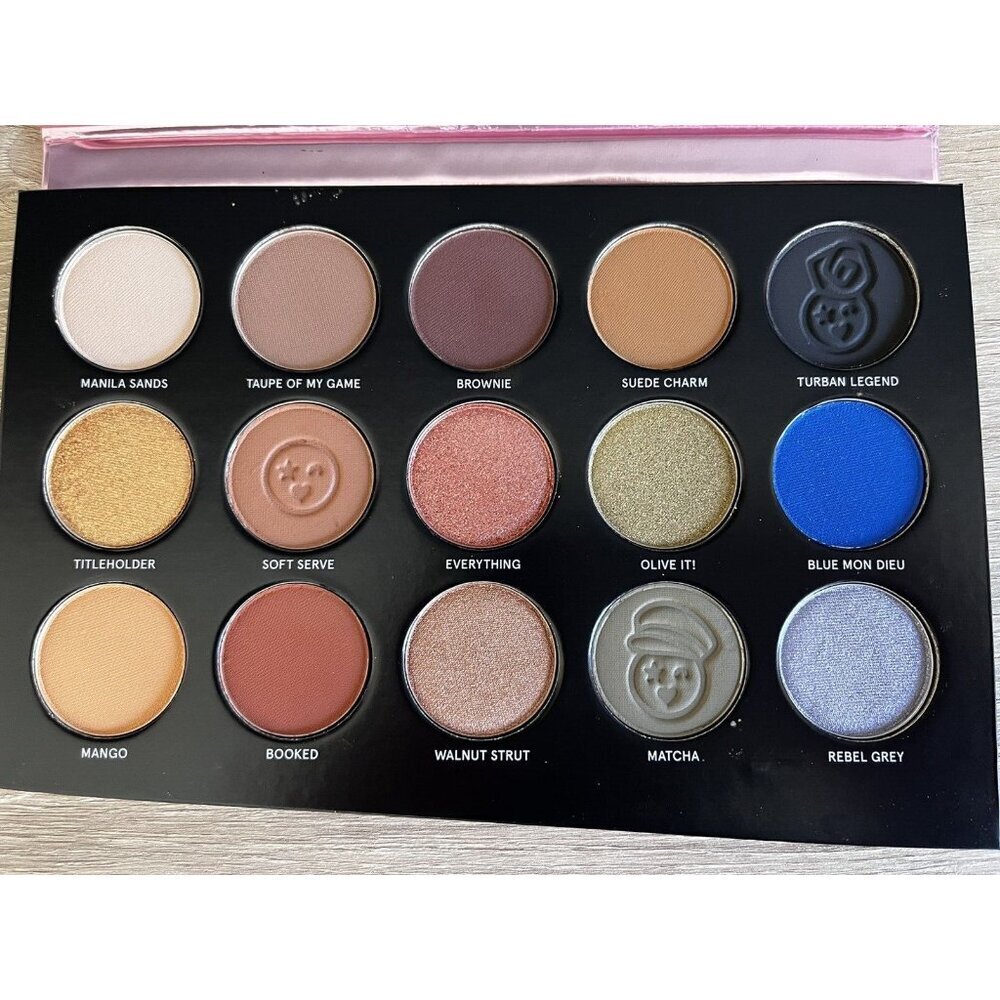 One Size By Patrick Starrr Visionary Palette 15 Pan shades pigment blendable